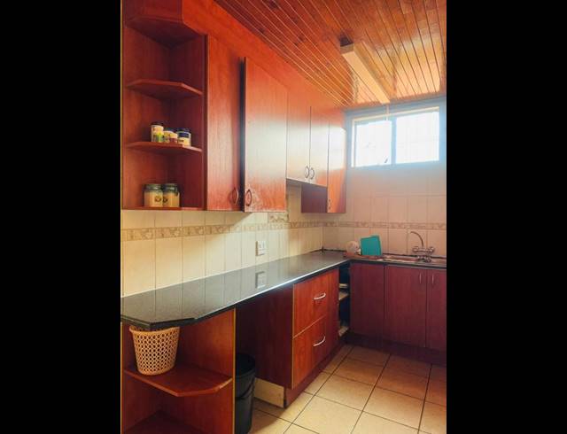 4 BEDROOM PROPERTY TO RENT IN KENSINGTON